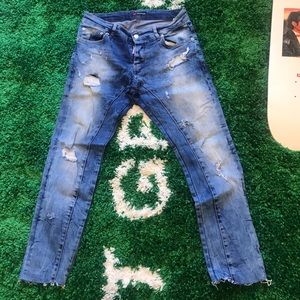 New Tapered Fit Ripped Jeans